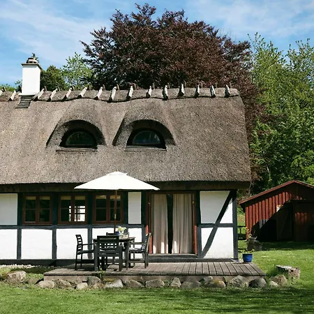 Rural Oasis In Scenic Surroundings *